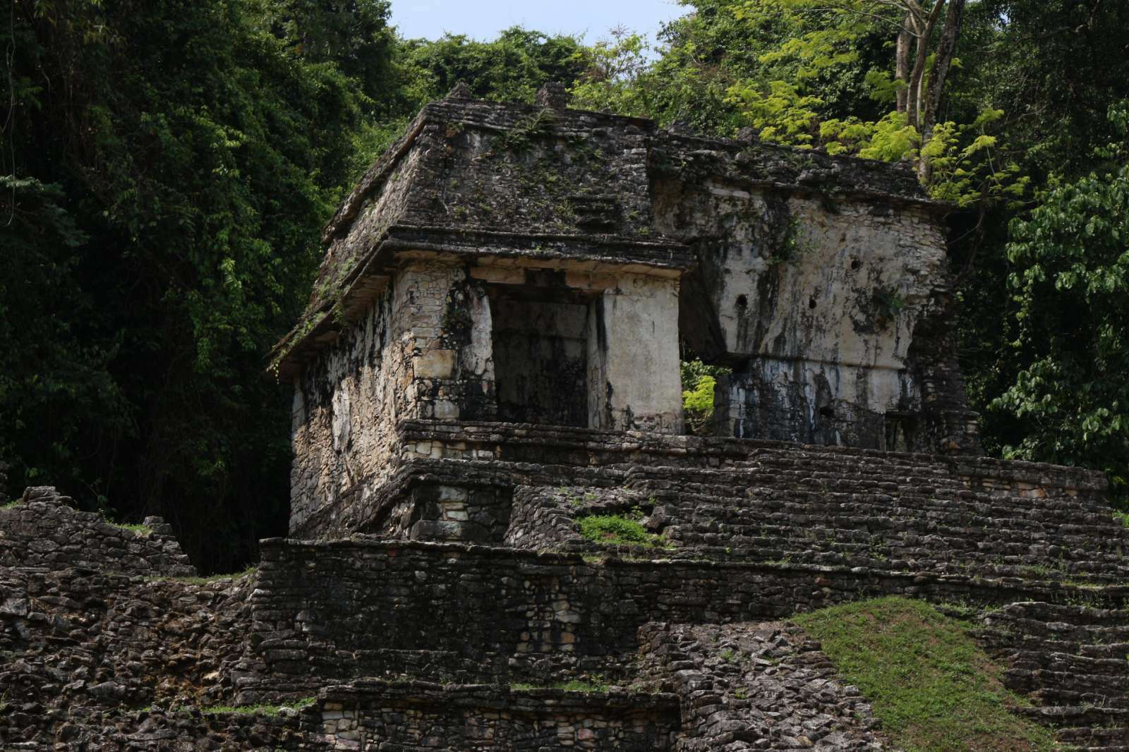 0-02-01-850abadc7274 COMMENT VIVENT LES MAYAS ET OU LES VISITER